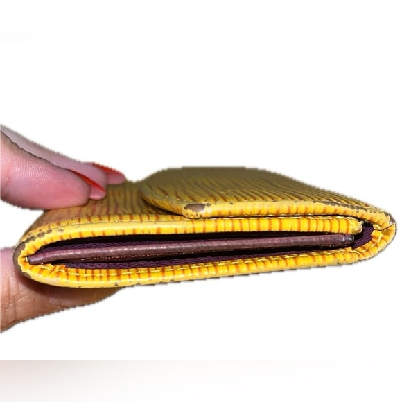 Louis Vuitton Wallet Yellow Epi Leather - Picture 6 of 13